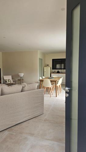 Saint-Ciers-Champagne House | ꕥ Maison Tuber, Havre de paix proche de Jonzac