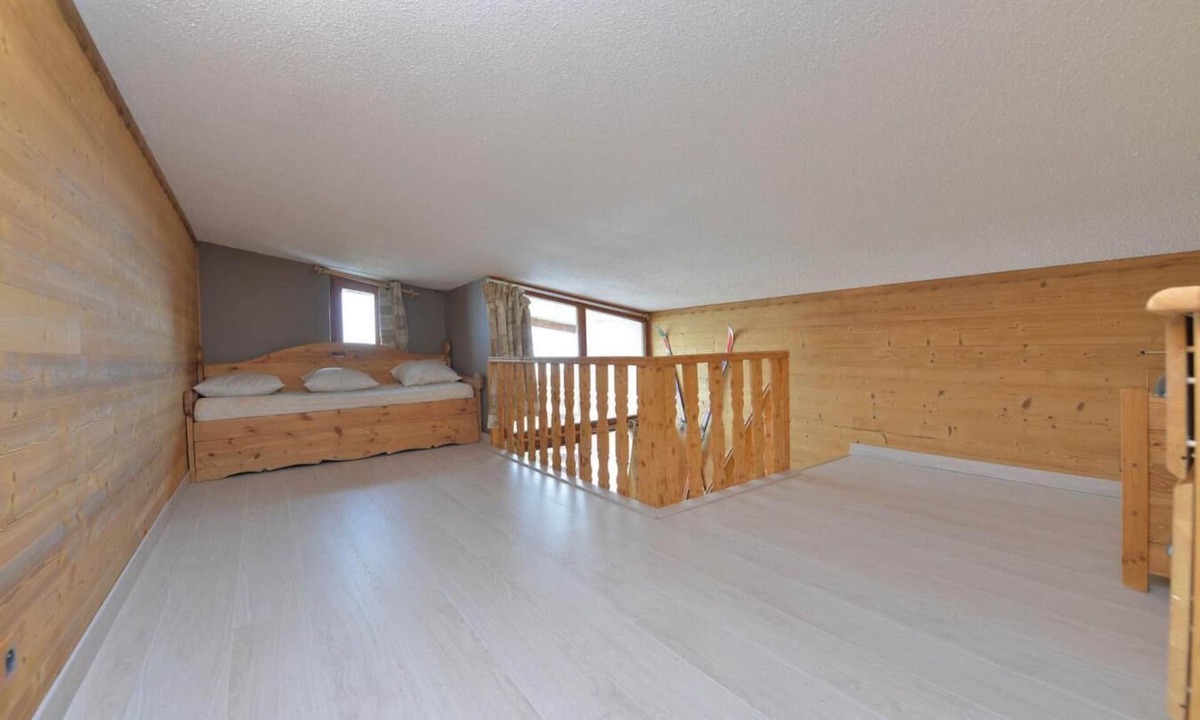 Arc-2000 Apartment | 100m from resort center, 8th floor, balcony, tv, 40m², Les Arcs