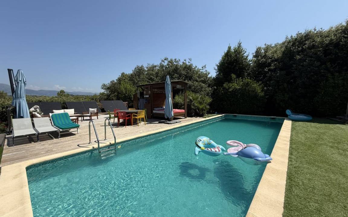 Villeneuve-Loubet Villa | 130 m² Villa ∙ 4 bedrooms ∙ 8 guests