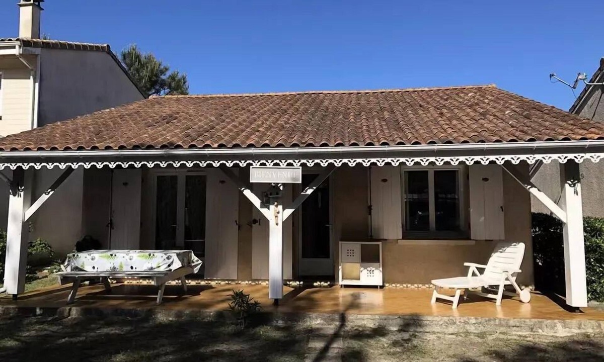Hourtin-Plage House | 134 - A house in a little corner of paradise, just a stone's throw from the waves