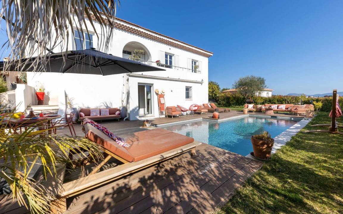 Saint-Roman Villa | 185 m² Villa ∙ 3 bedrooms ∙ 6 guests