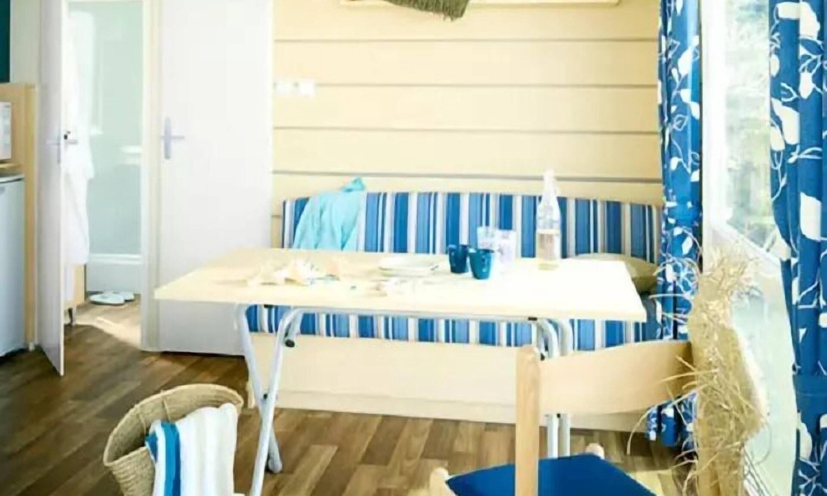 Lescheraines Ski Chalet | 2-bedroom chalet, per night—check-in from 4:00 p.m., sleeps 6