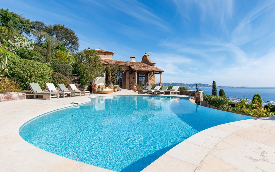 La Napoule Villa | 200 m² Villa ∙ 5 bedrooms ∙ 10 guests