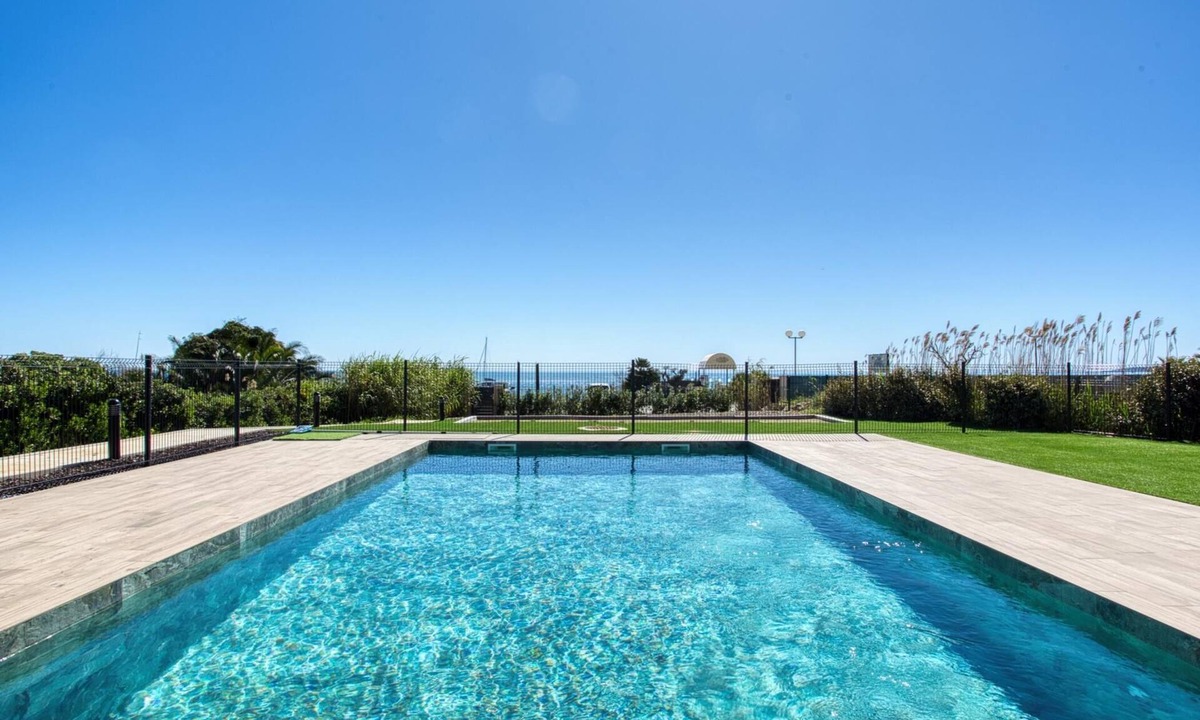 Plage de la Garonnette House | 3 bedrooms | 180° sea view | 2 min town center | swimming pool