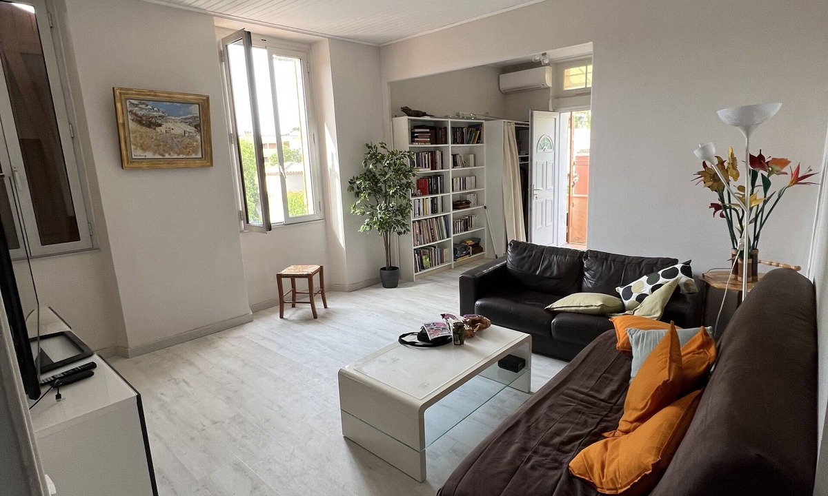 Carry-le-Rouet Apartment | 3 Pièces 65m2 Hypercentre, Parking Privé, Port, Plage