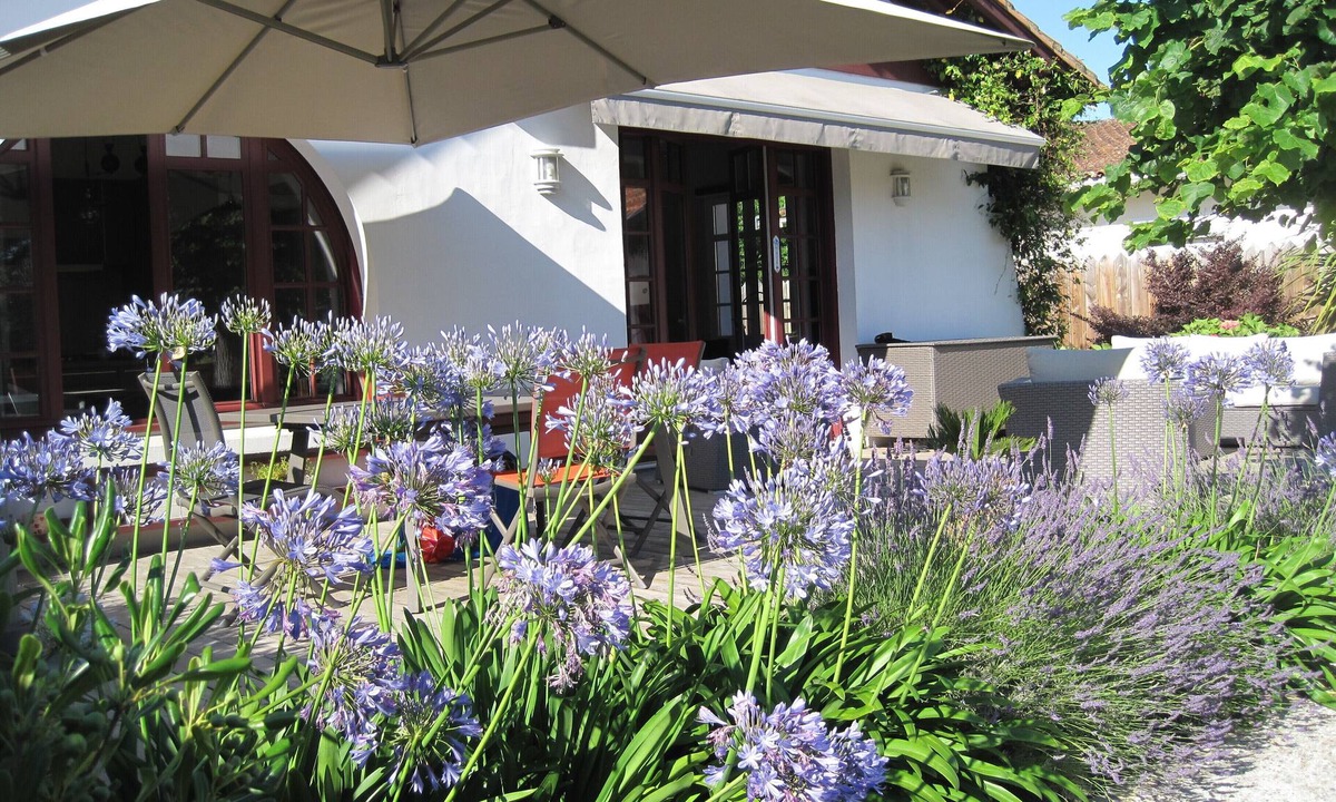 Gujan-Mestras Villa | 3-star villa + outbuilding; sleeps 10; 5 bedrooms, 3 bathrooms; beach 15 minutes away