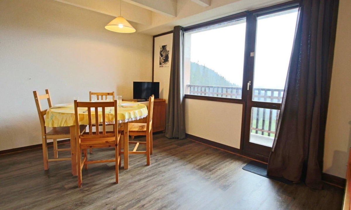 Chamrousse Apartment | 4th floor, balcony, tv, 24m², Chamrousse