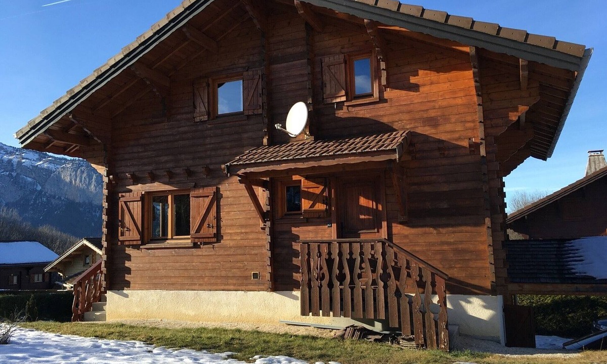 Les Carroz-d'Araches Ski Chalet | 5-bedroom chalet for 10 with private parking