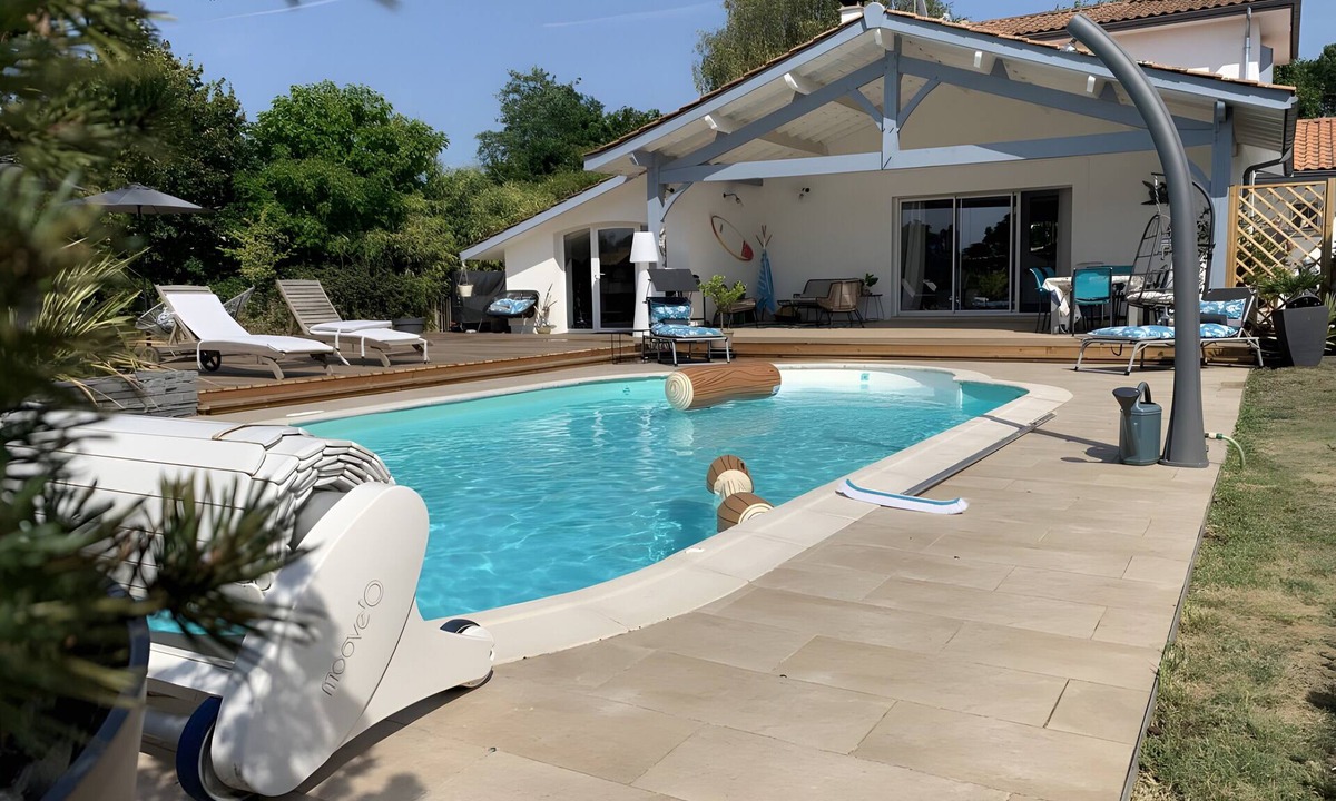 Le Porge Villa | 5-Room Villa with Pool and Terrace in Le Porge