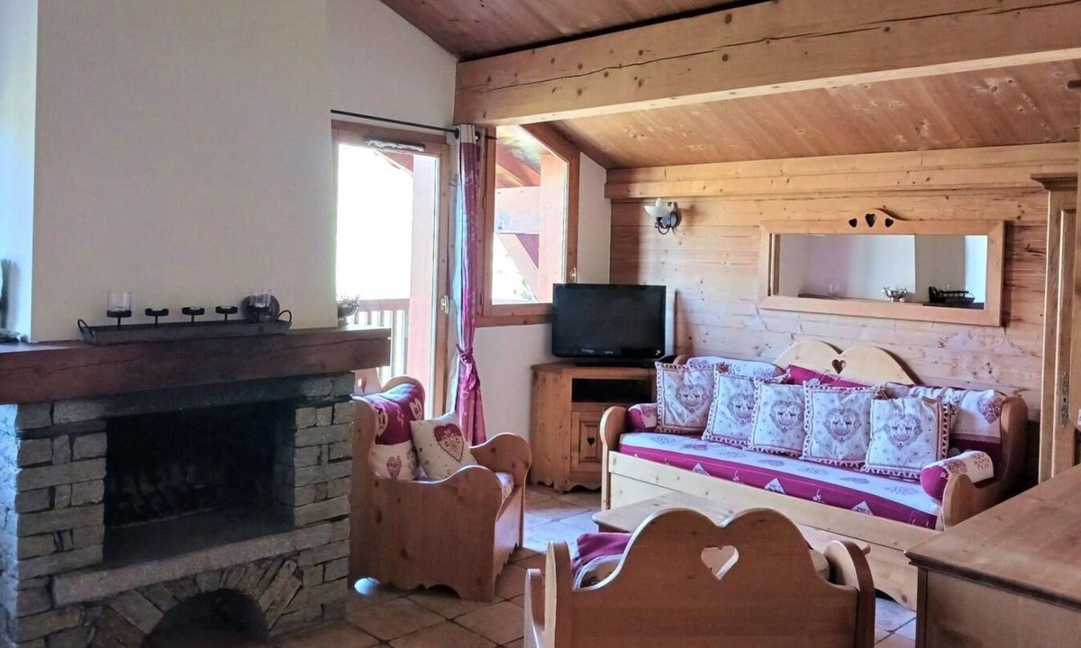 Arc-2000 Apartment | 50m from resort center, 2nd floor, view mountain, fitness, swimming pool, sauna, balcony