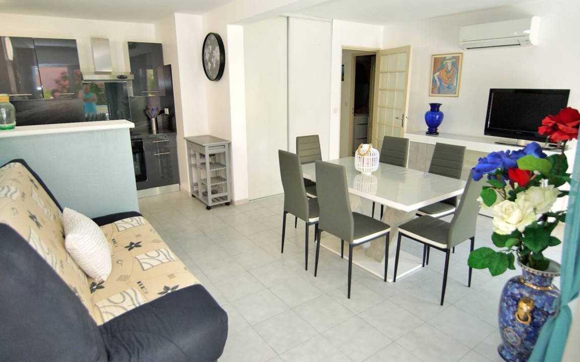 Frejus Port Apartment | 54 m² Apartment ∙ 2 bedrooms ∙ 4 guests