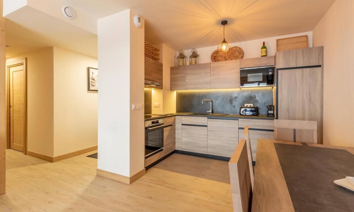 Arc-1600 Apartment | 5th floor, fitness, swimming pool, sauna, hammam, terrace, ski locker, 70m², Les Arcs