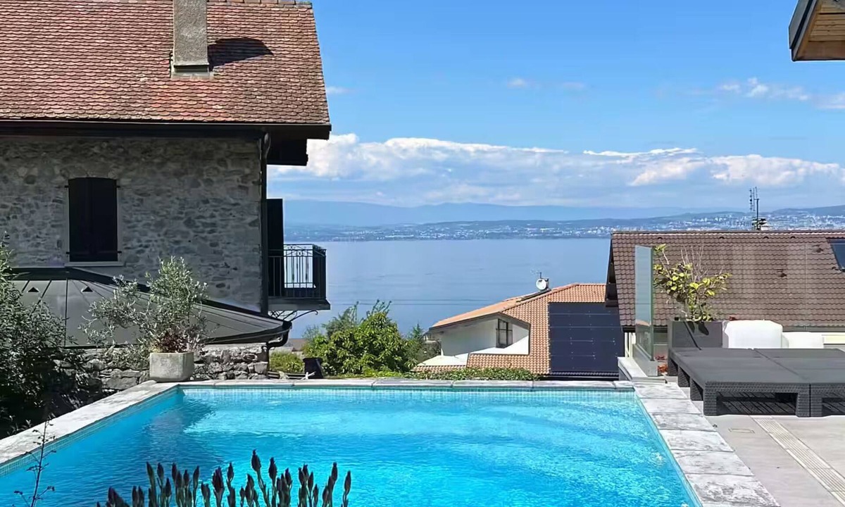 Evian-les-Bains House | 6 bedroom house in beautiful Évian-les-Bains with AC and panoramic lake views