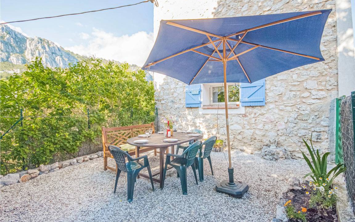 Andon House | 65 m² Maisonette ∙ 3 bedrooms ∙ 6 guests