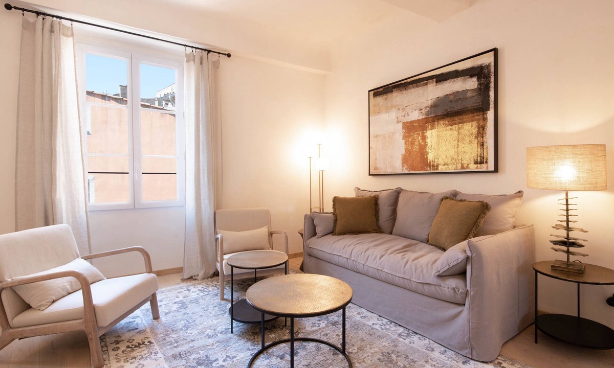 The Heart Of Saint Tropez | Old Town