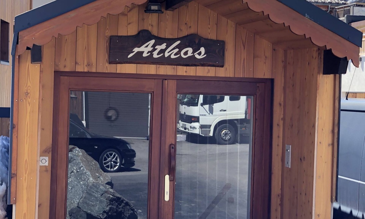 Jeux Apartment | ALPE D'HUEZ-Centre Station-Rés.ATHOS-Particulier-6 personnes-Balcon-Parking