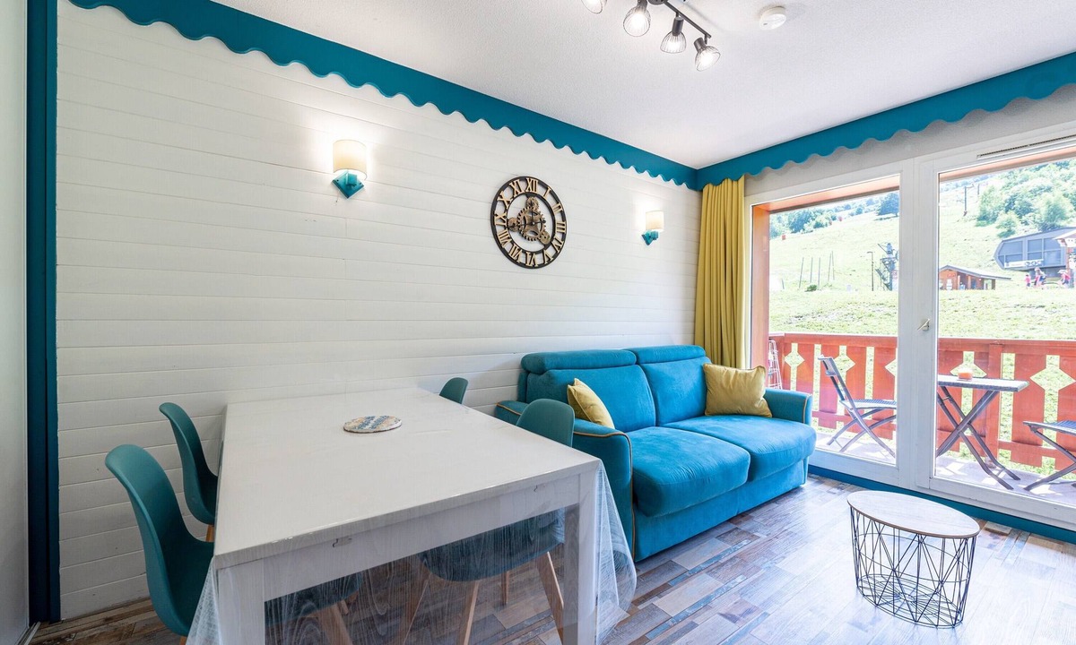 Saint-Francois-Longchamp Apartment | Apartment 'Appartement 4-6 Personnes' with Mountain View, Balcony and Wi-Fi
