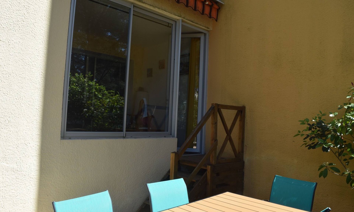 Saint-Mandrier-sur-Mer Apartment | Apartment