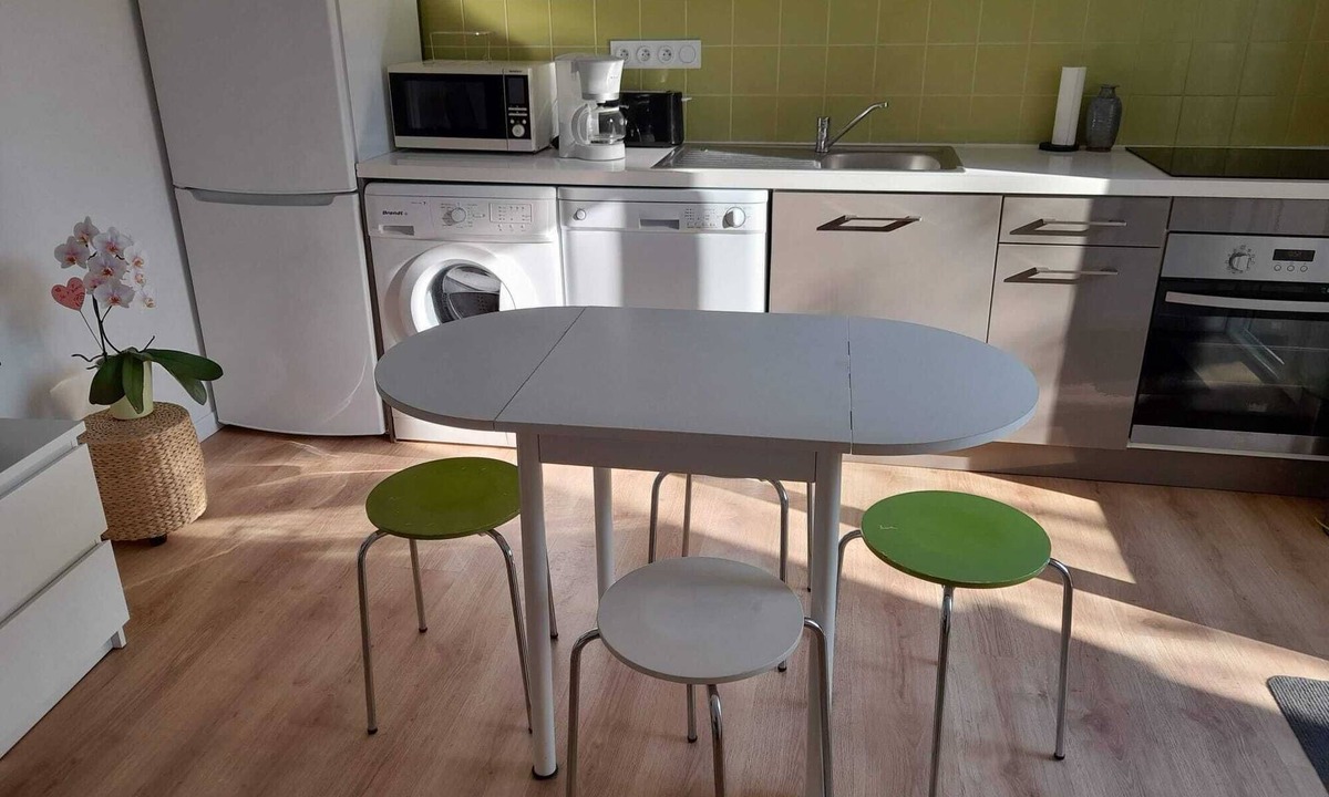 Saint-Sulpice-de-Royan Apartment | Apartment 15 minutes from the beach, relaxing environment