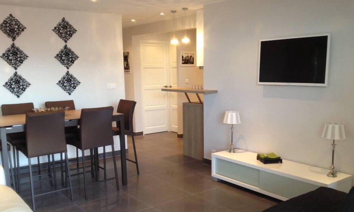 Saint-Tropez Apartment | Apartment 'design' St. Tropez. Pool residence. Linen / cleaning included!
