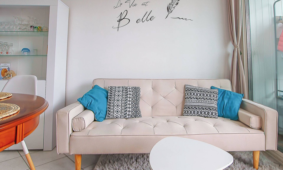 Saint-Hilaire-de-Riez Apartment | Apartment 'Appartement Vue Mer 50m De La Plage' with Sea View and Balcony