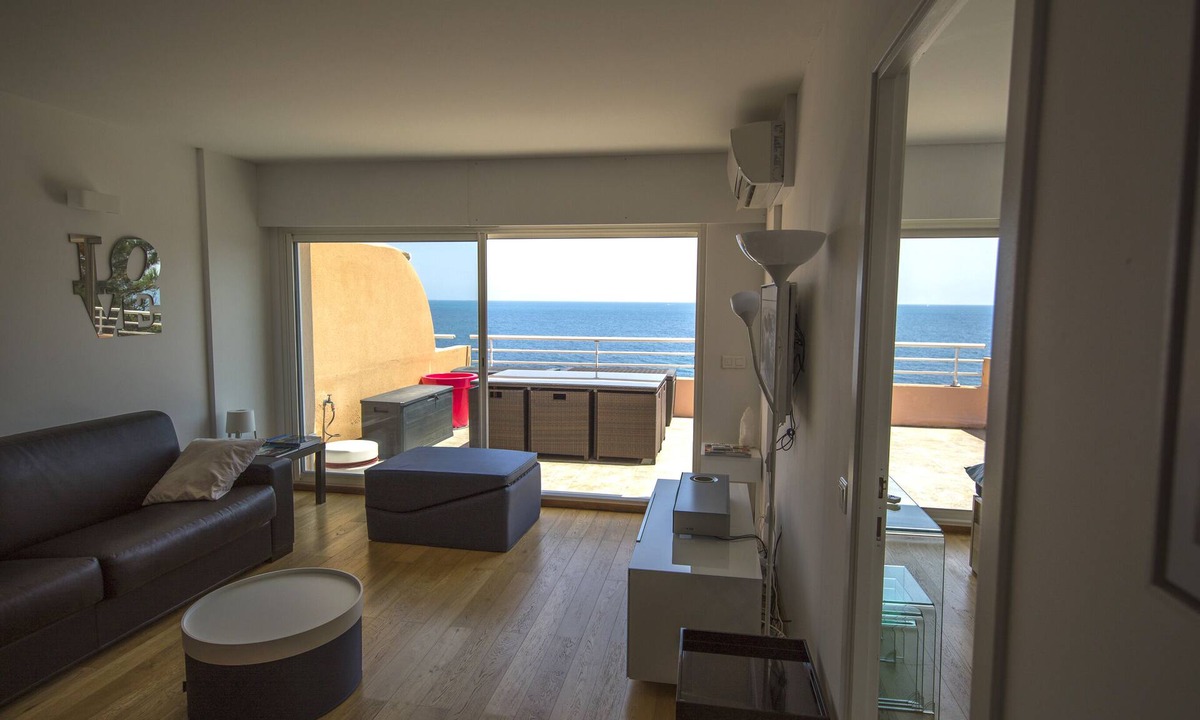 Le Trayas Apartment | APARTMENT T2 STANDING CAP NEREE