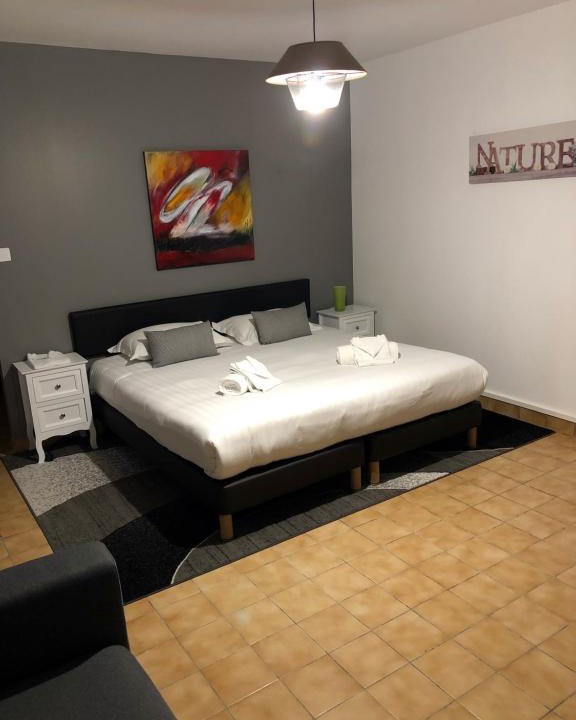 Saint-Philbert-de-Grand-Lieu Apartment | Appartement LOGIS DU CHATEAU DES MARAIS - pour 2 à 3 PERSONNES