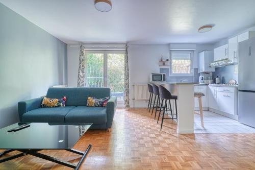 Le Bourget Apartment | Appart calme avec jardin et parking. 15mn de Paris