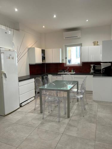 Carabacel Apartment | Appart hyper centre Nice