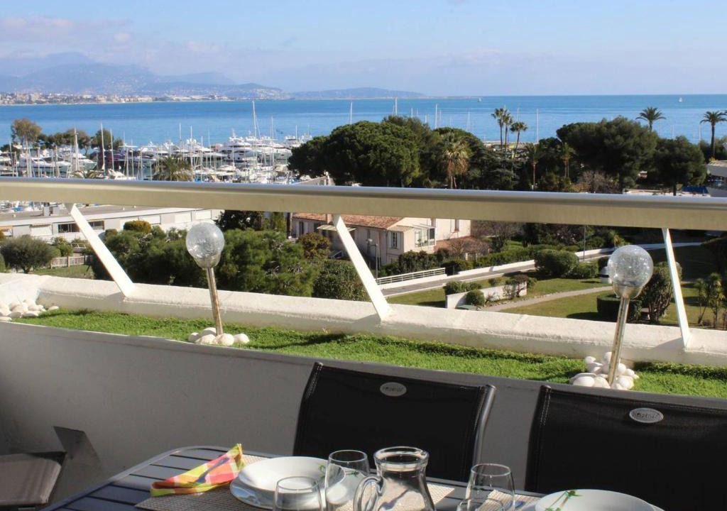 Villeneuve Loubet Beach Apartment | Appartement 2P, 4 couchages, climatisé avec parking à Villeneuve-Loubet Plage - FR-1-252A-30