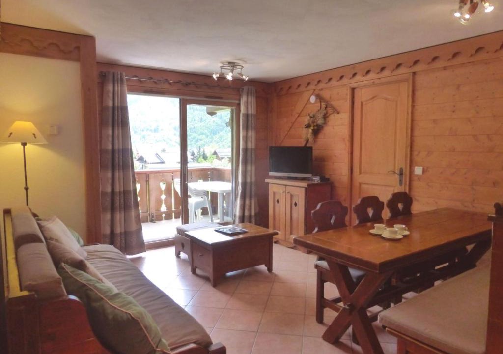 Meribel Village Apartment | Appartement 3 pièces pour 6 à Méribel Village, accès piscine et Wi-Fi - FR-1-411-406