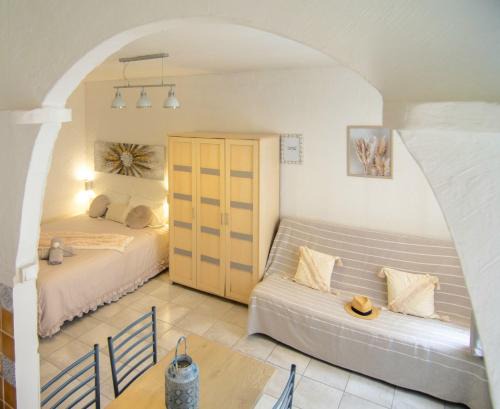 Antibes Apartment | Appartement 32m2 Juan les Pins 350 m plage climatisé WIFI centre