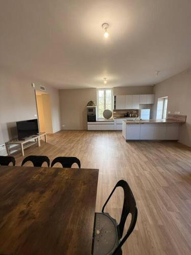 Feugarolles Apartment | Appartement 8 pers - 4 chambres, 4 SDB