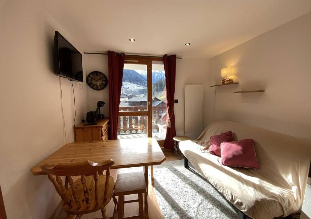Areches Apartment | Appartement accueillant animaux - 6 pers. centre village - FR-1-886-113