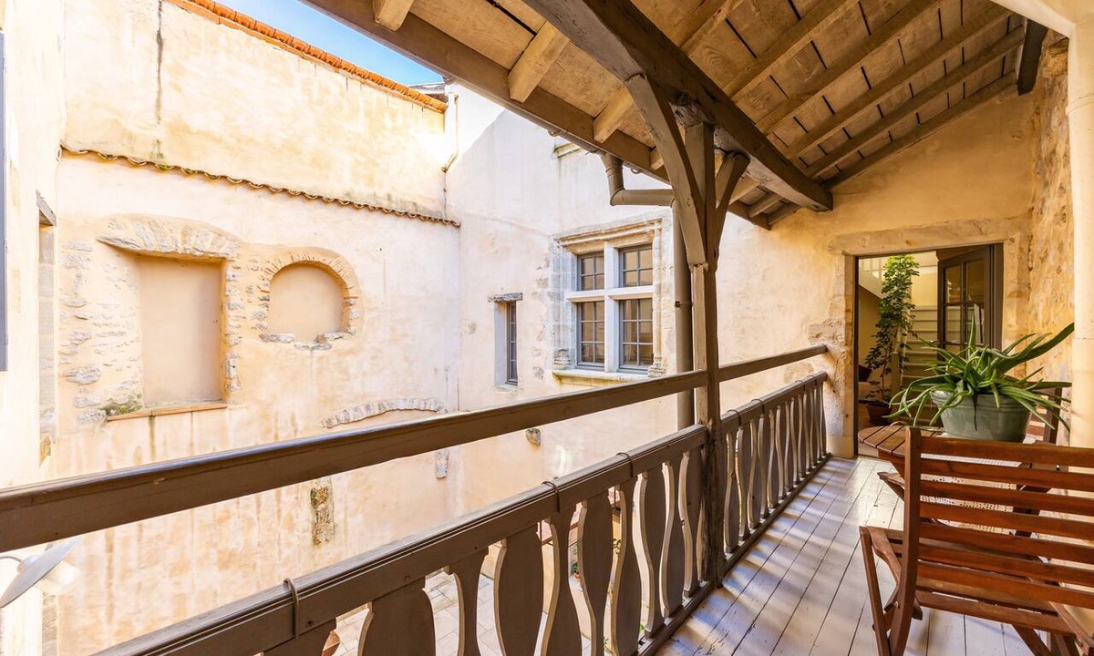 Bazas Apartment | Appartement Andraut - Bazas - Wifi, 2 Bedrooms, Terrace, City Center