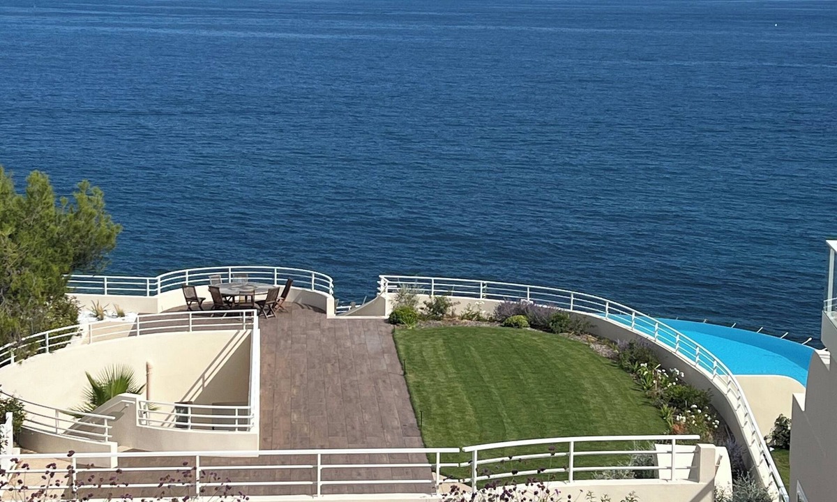 Le Trayas Apartment | Appartement Dans Résidence Pieds Dans L'eau