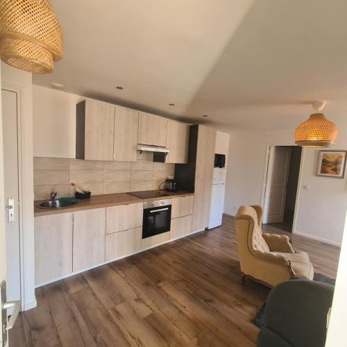 Montargis Apartment | Appartement MontargisT2 Rabier proche gare, wifi et parking privée gratuits