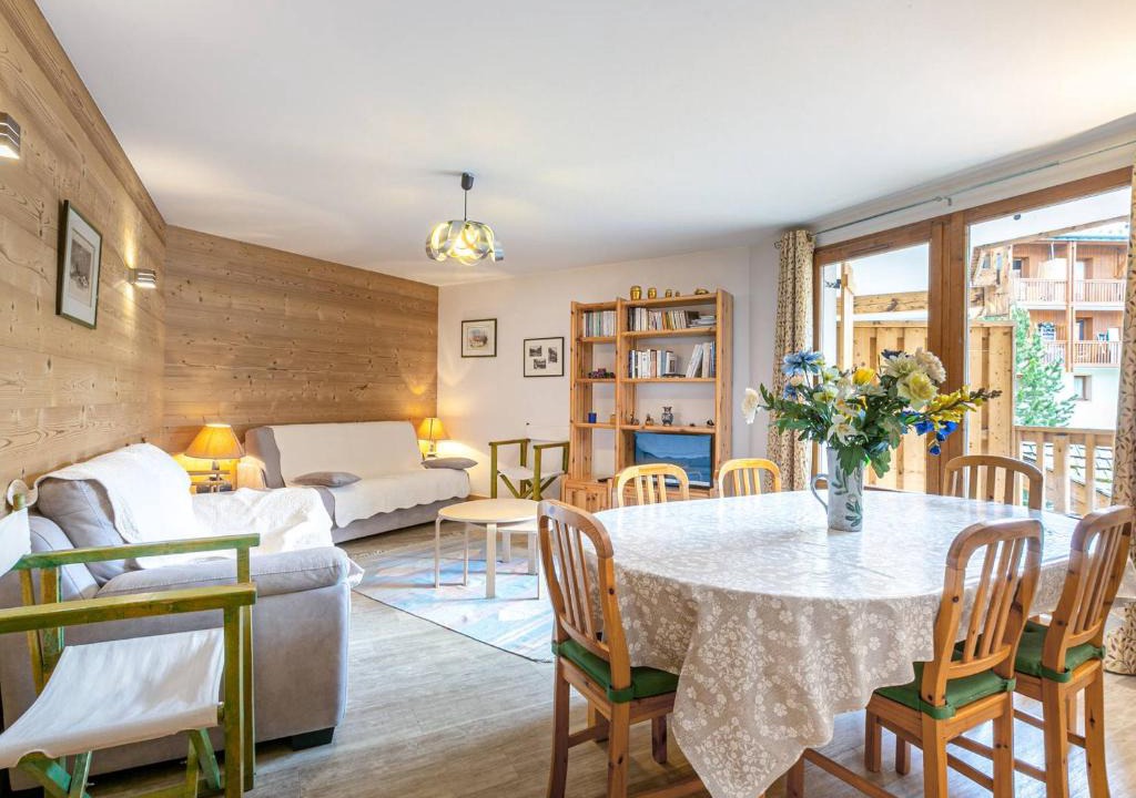 Le Cret Apartment | Appartement spacieux avec wifi, parking, balcon Sud à 10 min des commodités - FR-1-694-33