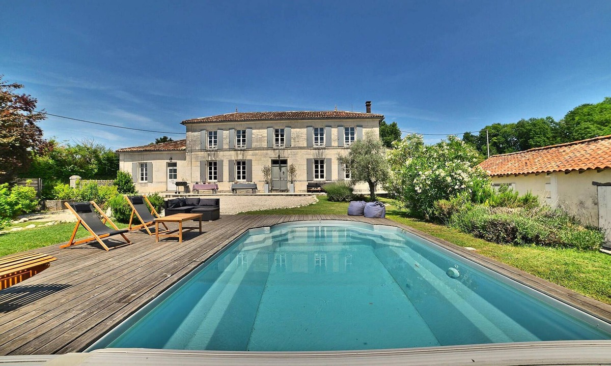 Arthenac House | Awesome home in Arthenac