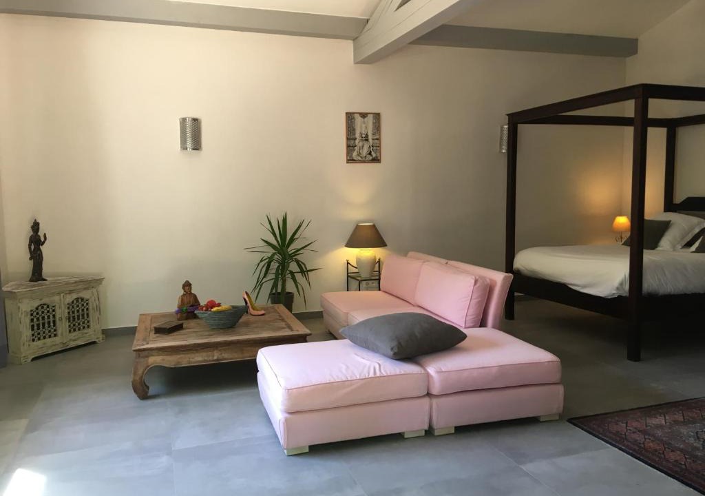 Grimaud House | baan mai pai Resort