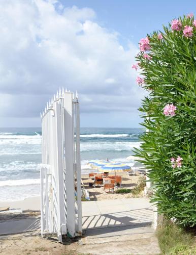 Sperlonga Villa | Beachside House