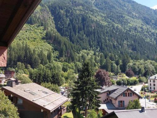 Chamonix City Centre Apartment | Beau 3 pièces spacieux avec parking proche du Mont Blanc - 6 pers. - FR-1-517-15