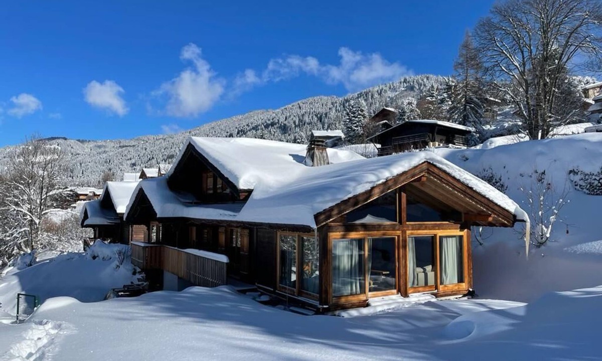 Araches-la-Frasse House | Beautiful 5-bed chalet in Les Carroz d'Araches