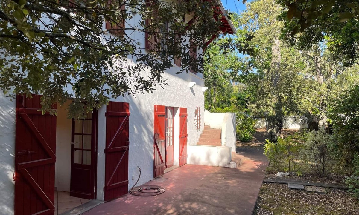Le Moulleau House | Belle Villa Basque Familiale au Coeur du Moulleau