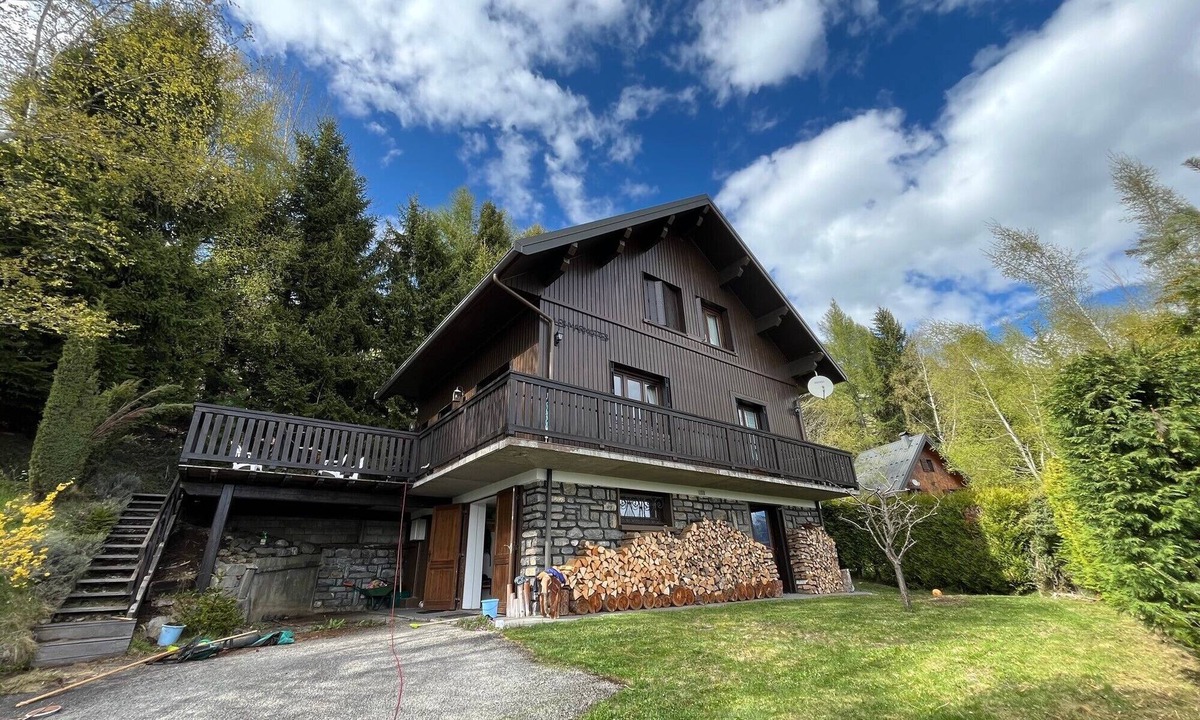 Jarrier Ski Chalet | Chalet Jarrier 1400 – Stunning View of the Aiguilles d’Arves