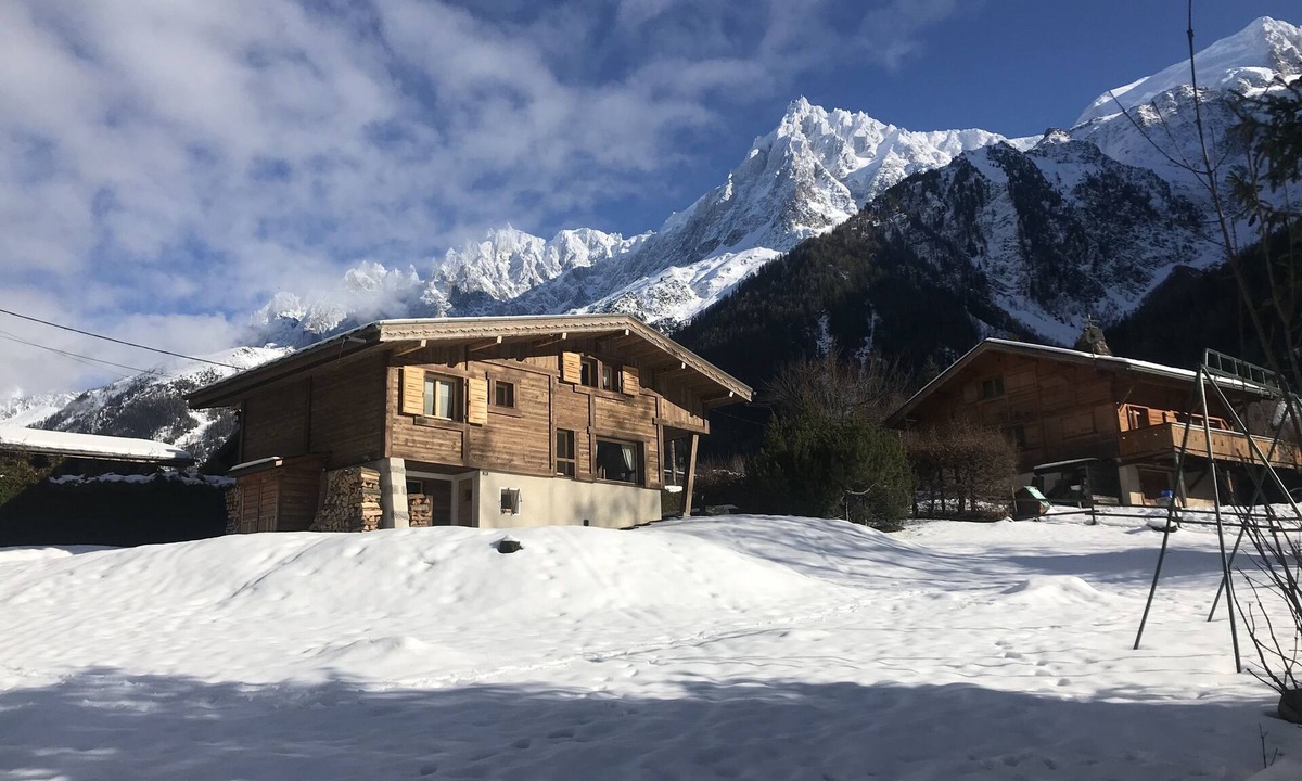 Les Houches Ski Chalet | Chalet located in the heart of the Chamonix valley