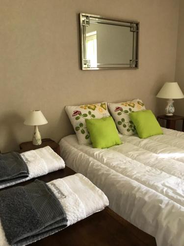 Fontenay-le-Comte House | chambre chez l'habitant spacieuse dans maison de ville