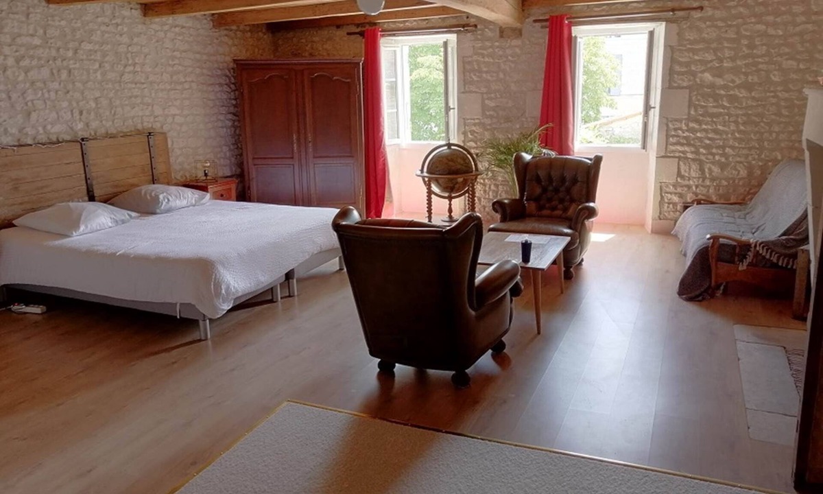 Montils House | Chambre D'hôtes: Borderies