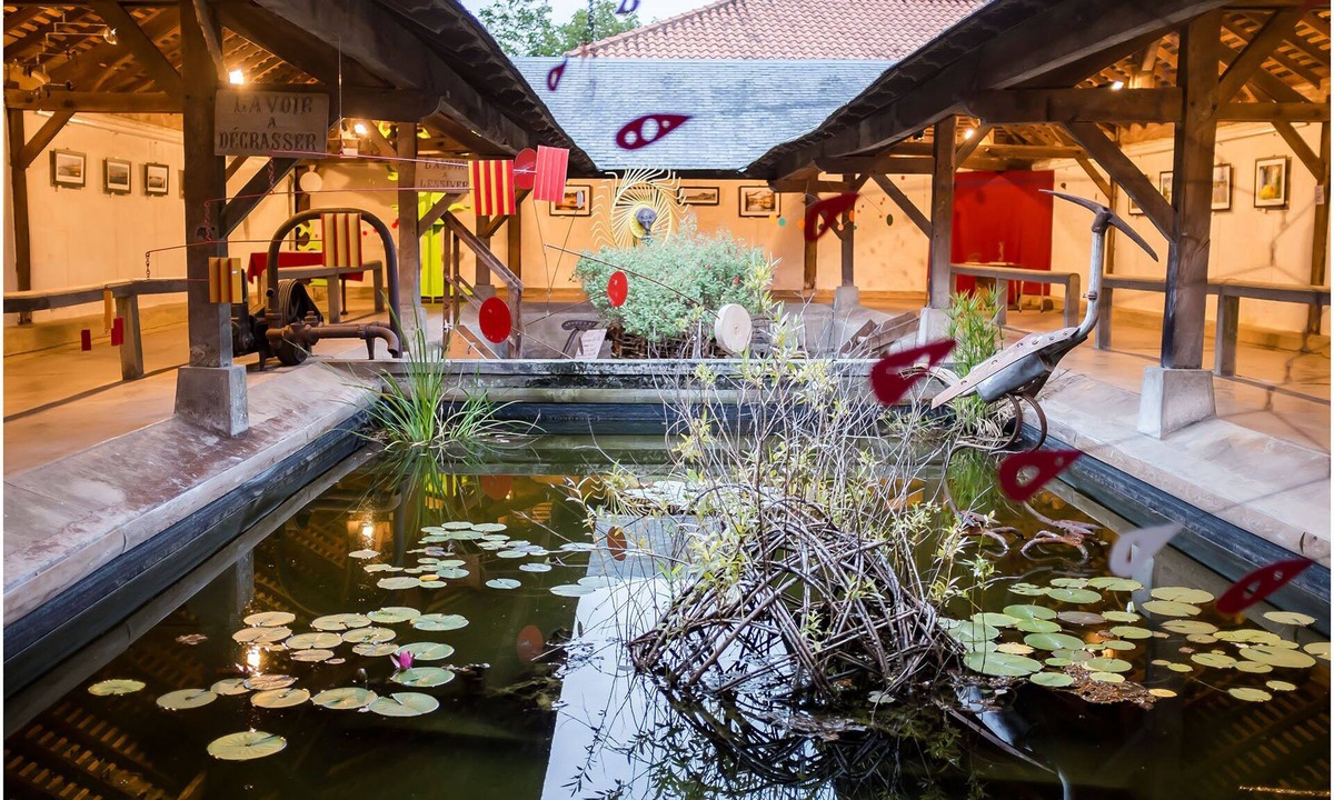 Mouchamps Bed & Breakfast | CHAMBRE ONESIME - LE PETIT CHATEAU DES CEDRES