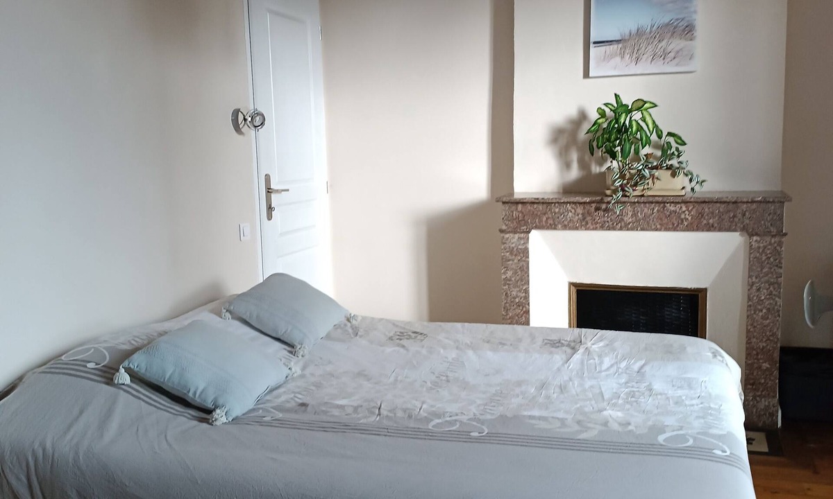 Noaillac Bed & Breakfast | Chambres d'hôtes aux vieux fours for 2 people near freeway access